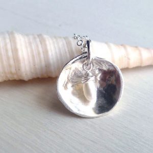 Shell Pearl Necklace
