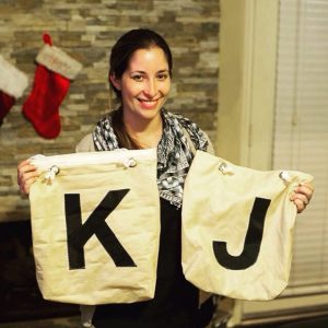Add a custom letter or logo!