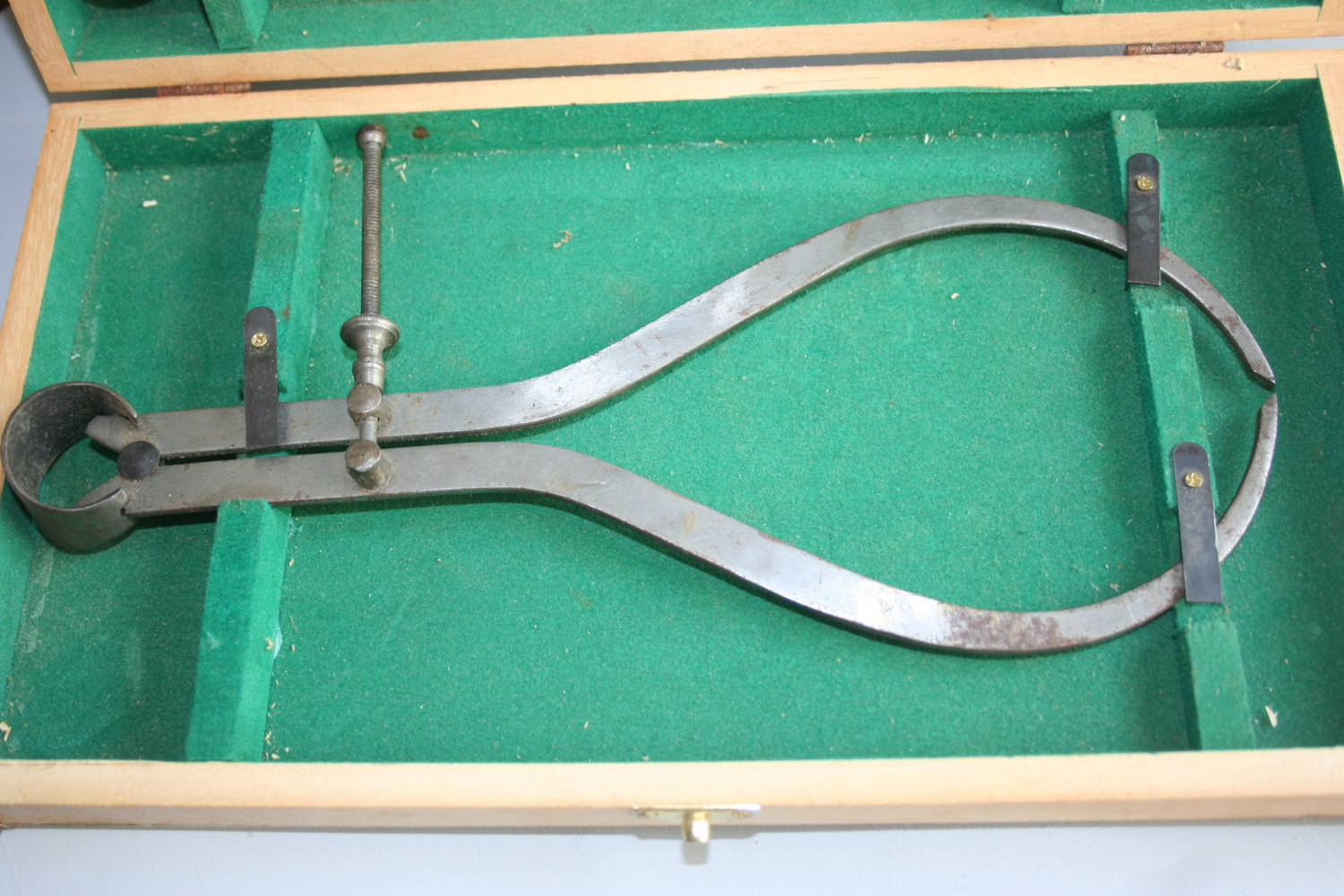 Set of Calipers in Original Wooden Case AMT Machinist Calipers