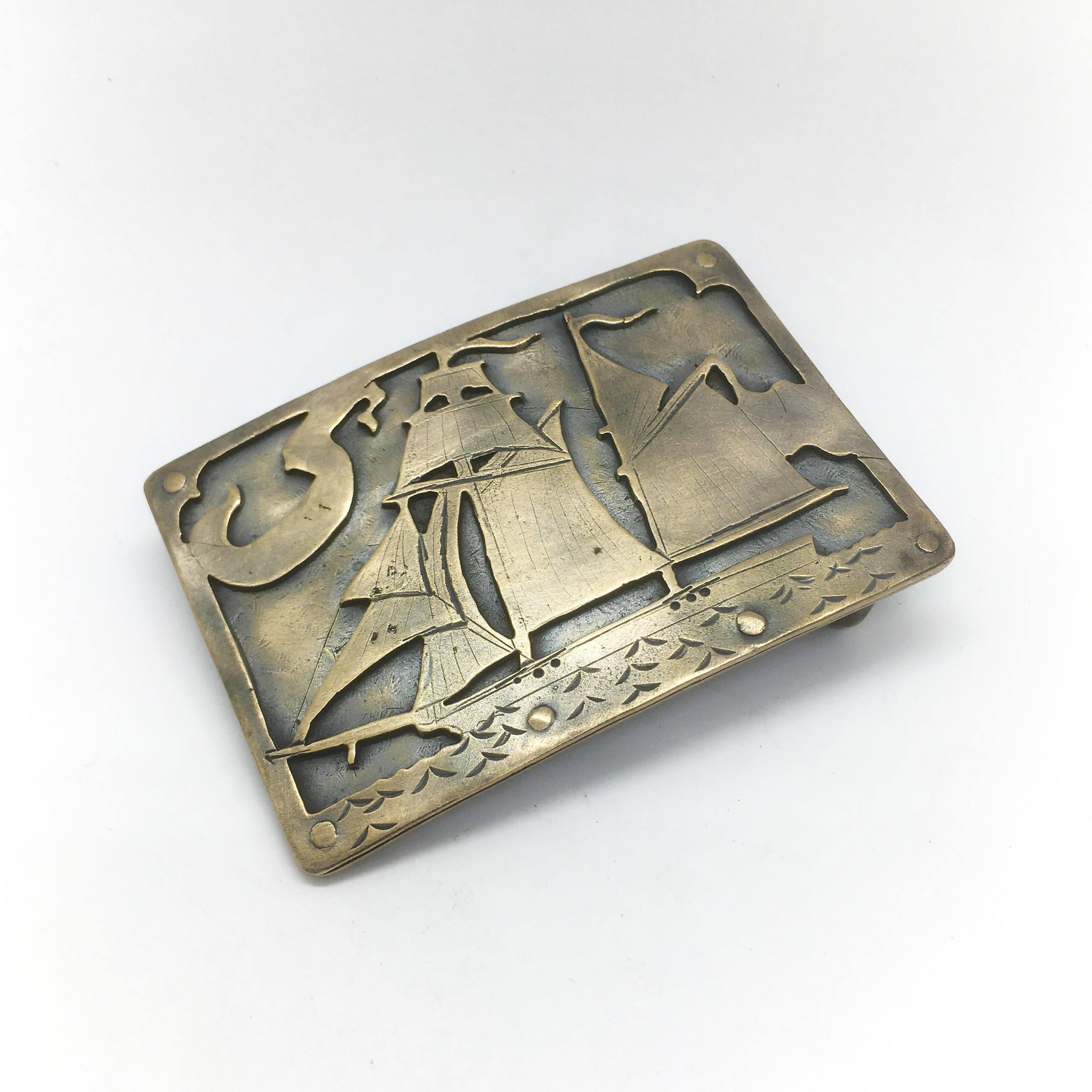 The Baltmore Clipper belt buckle bronze 