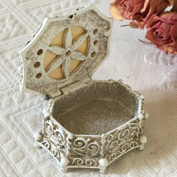 Vintage White and Gold Metal Box With Scrimshaw on Top. Curlicue